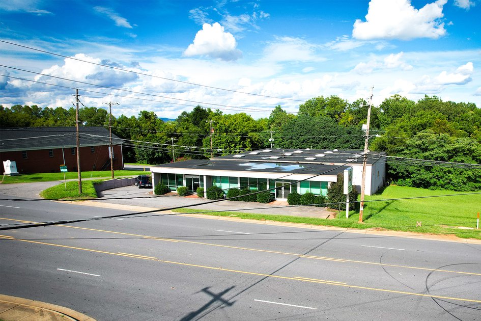 Flex Building on Lenoir Rhyne Blvd. Hickory, NC Commercial First