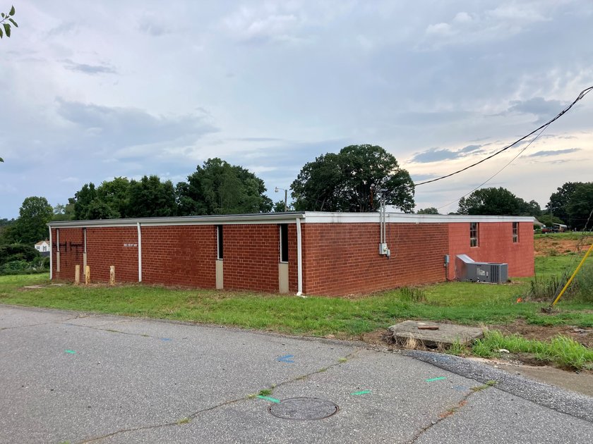 Small Industrial Building with land in Longview Hickory, NC Commercial First