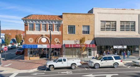 12 E 1st Street Main